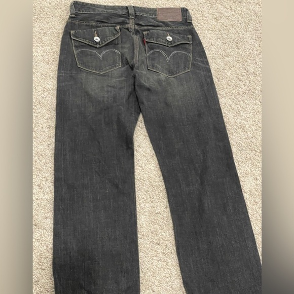 Levi’s Slim Straight Jeans size 31 wide and 32 Length - Picture 7 of 9